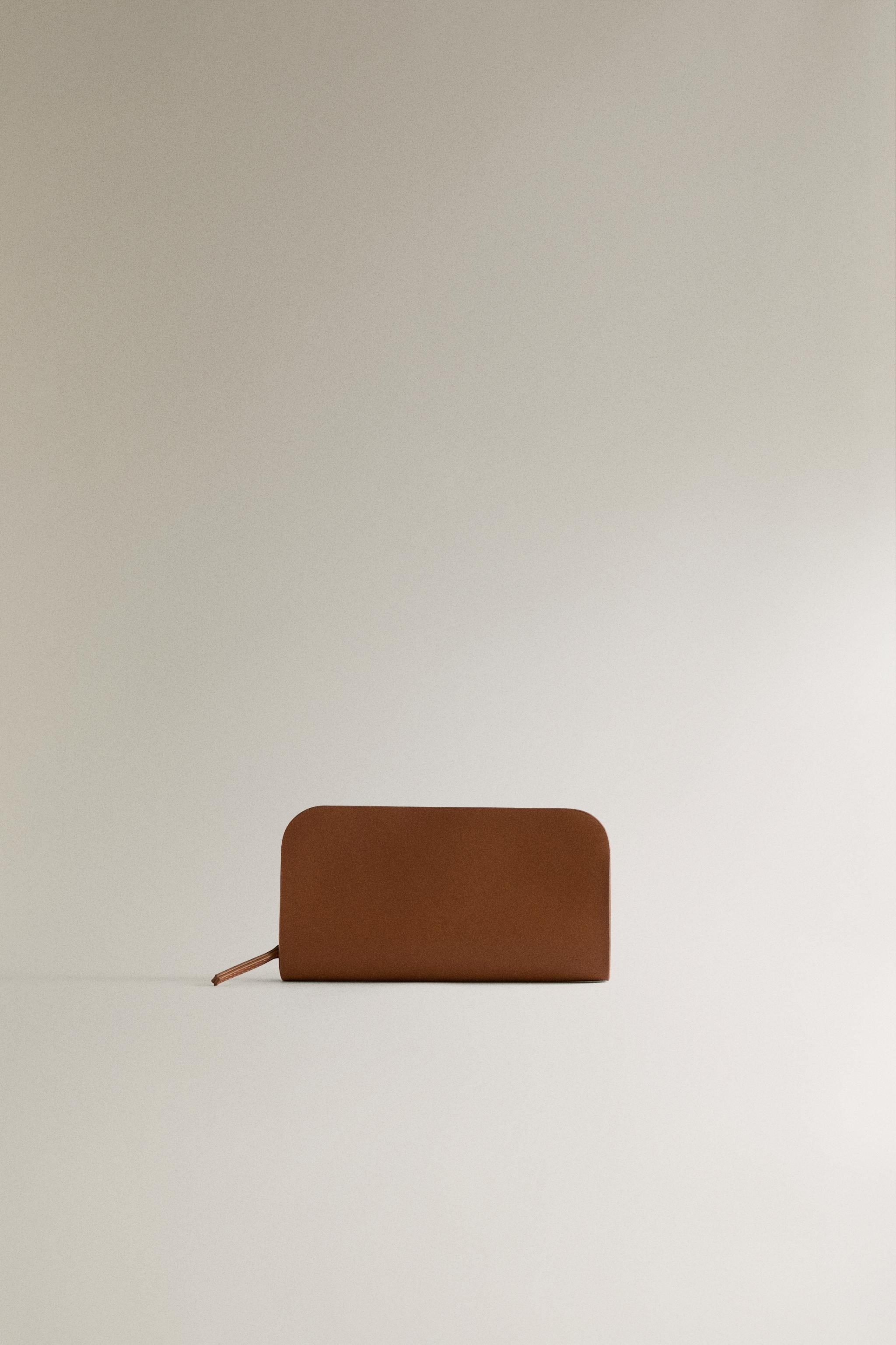 LEATHER WALLET